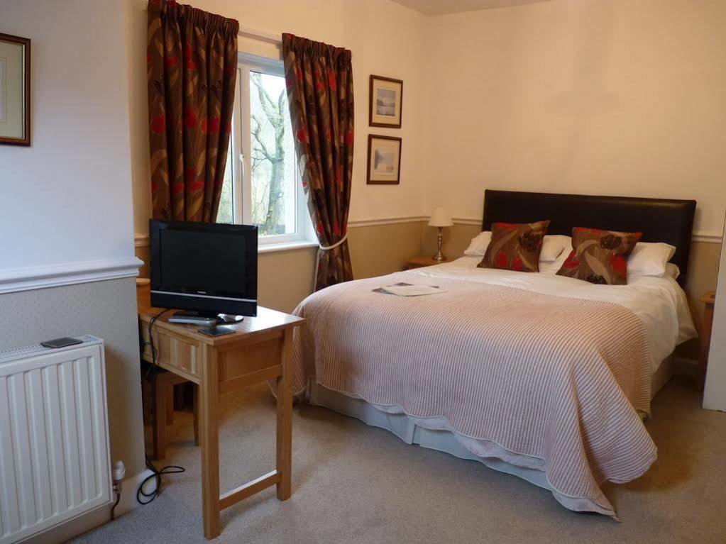 Lyndhurst Guest House 울버스톤 외부 사진