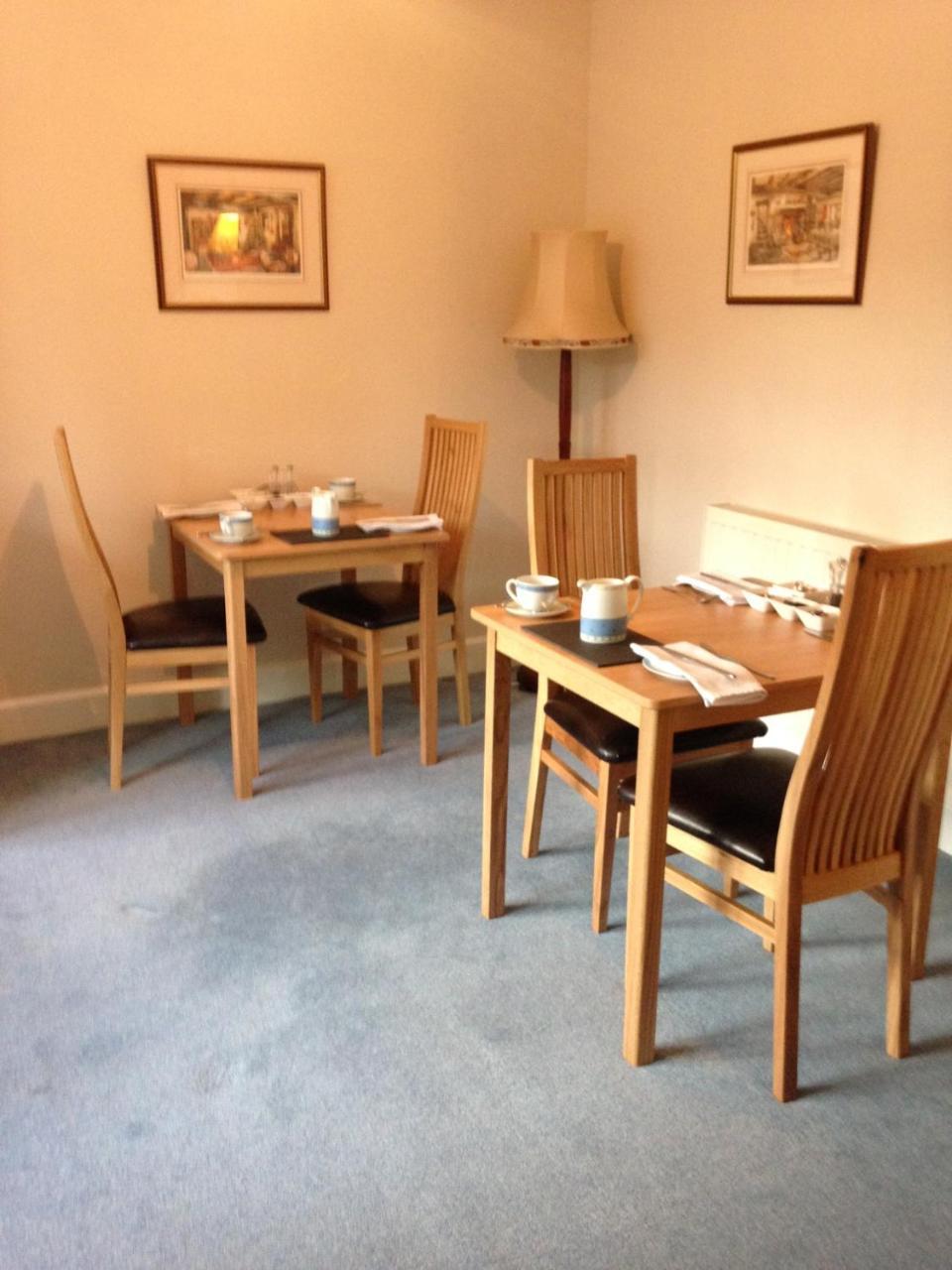 Lyndhurst Guest House 울버스톤 외부 사진